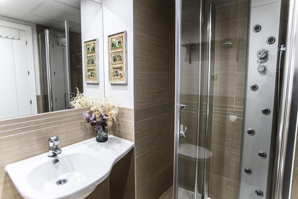 Appartamento Tu Hogar En Chamberi Madrid Esterno foto