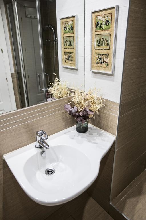 Appartamento Tu Hogar En Chamberi Madrid Esterno foto