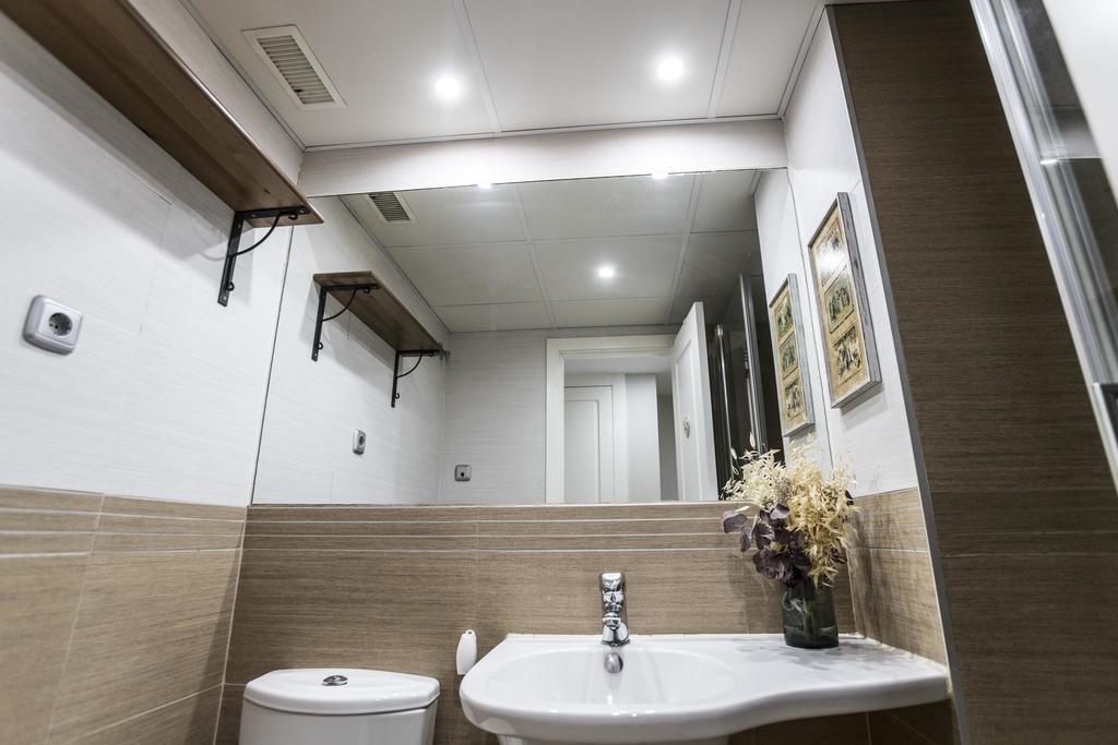 Appartamento Tu Hogar En Chamberi Madrid Esterno foto